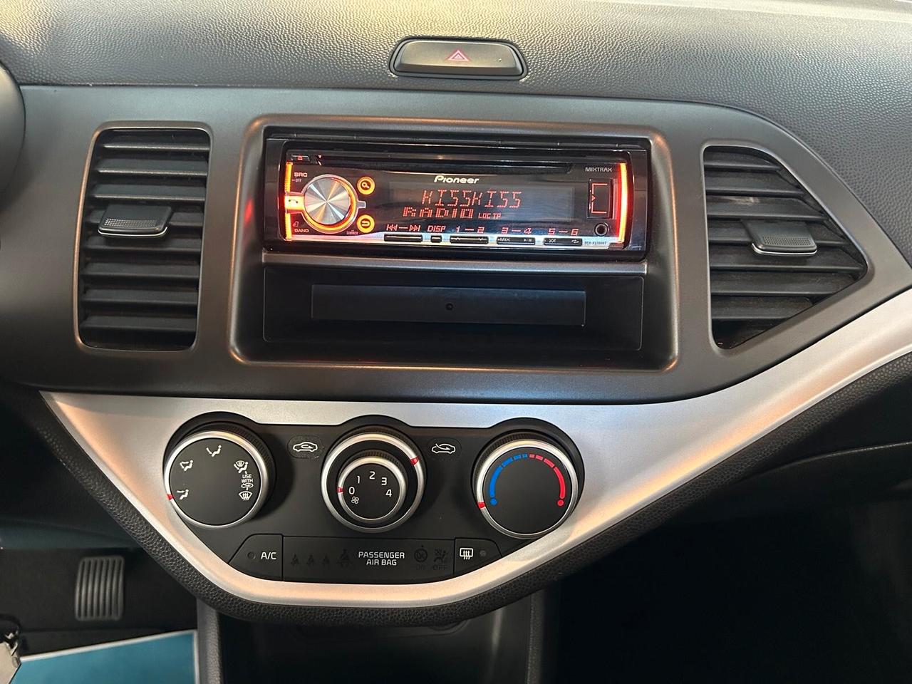 Kia Picanto 1.0 5 porte - CLIMA