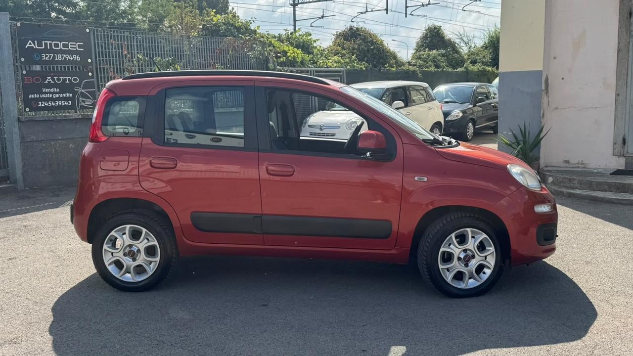 Fiat Panda 0.9 TwinAir Turbo Natural Power Lounge