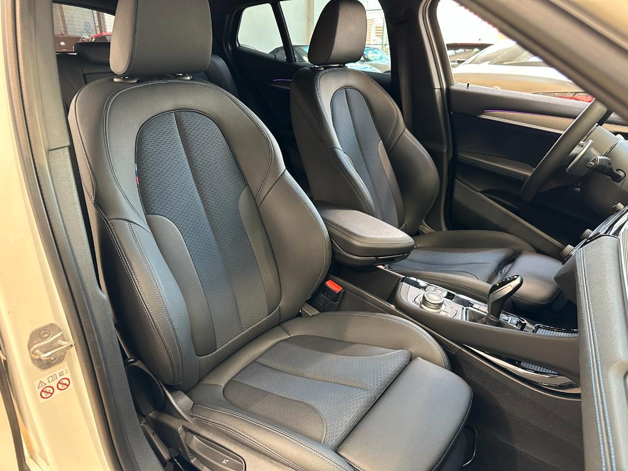BMW X2 xdrive18d Msport auto-LED-19"-Camera-Carplay