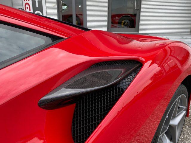 FERRARI F8 Tributo
