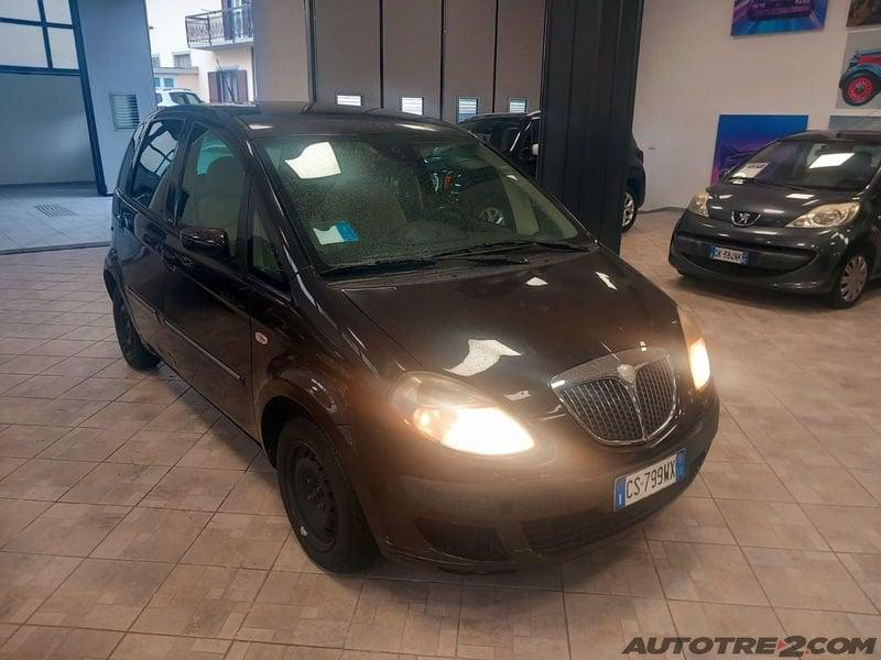 Lancia Musa 1.4 16V Platino