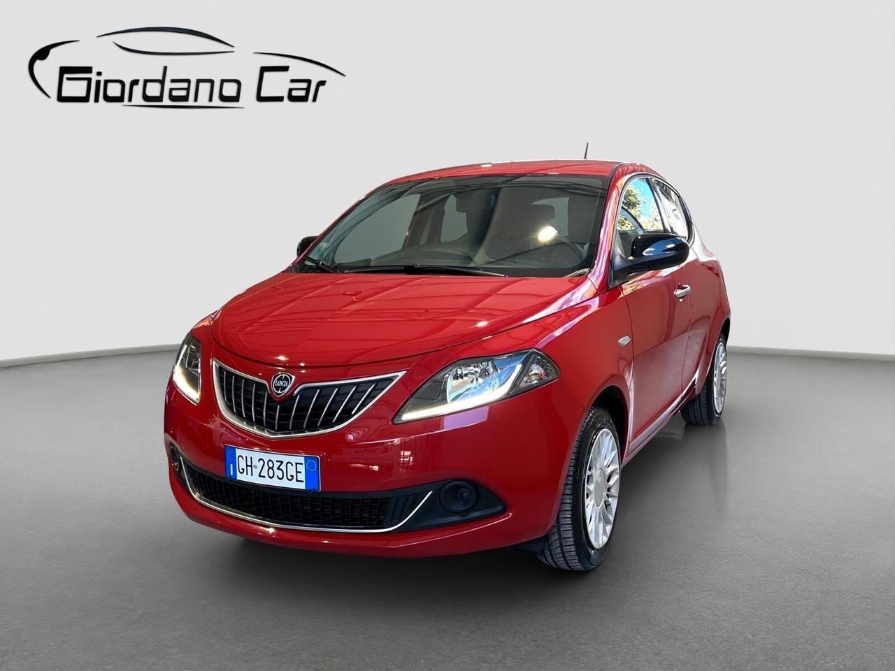 Lancia Ypsilon 1.0 FireFly 5 porte S&S Hybrid Ecochic Silver