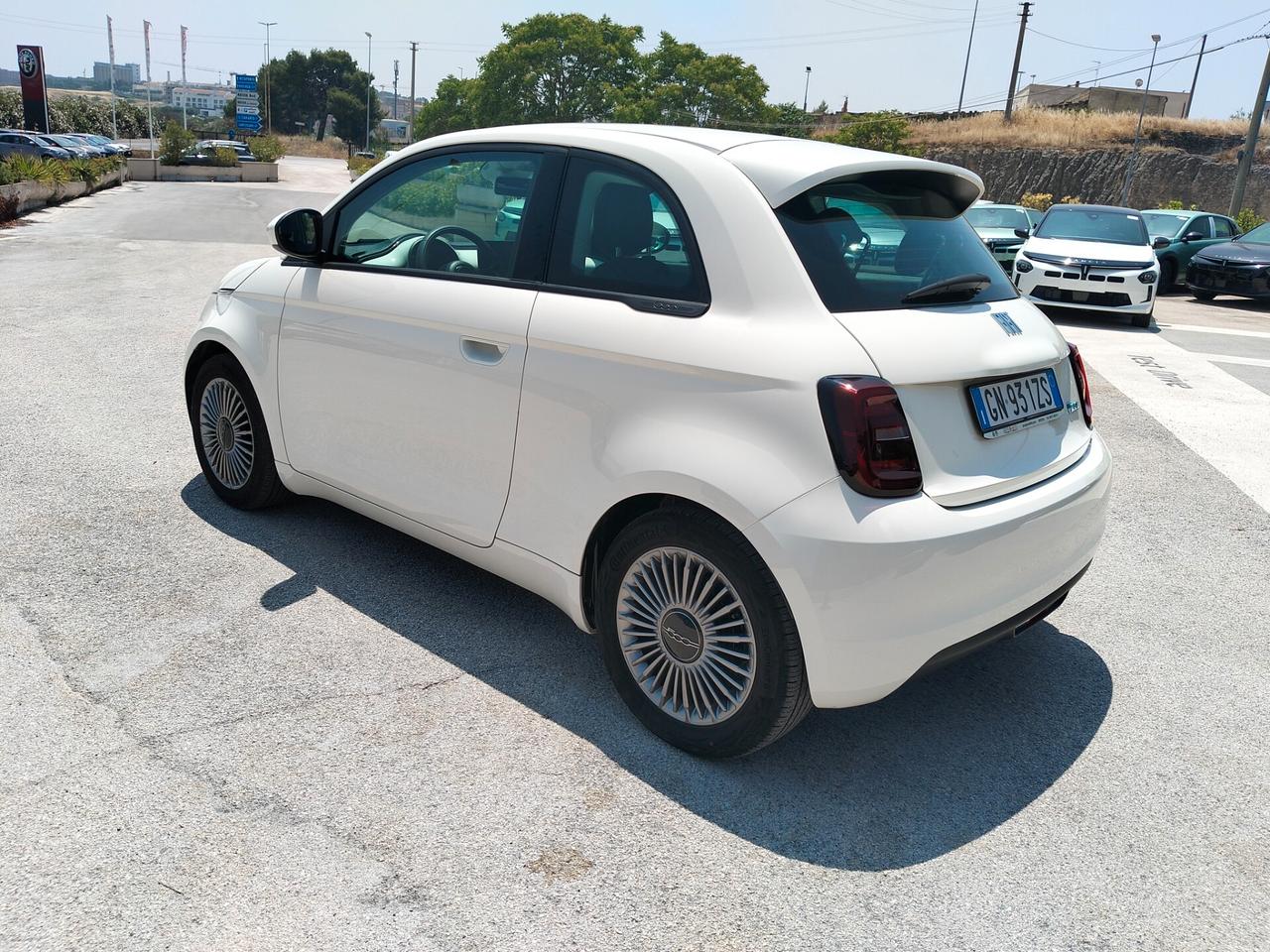 Fiat 500 500e Berlina 42 kWh Icon