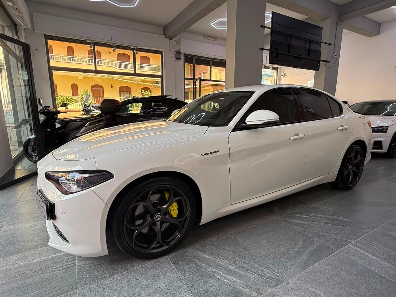 Alfa Romeo Giulia 2.2 Turbodiesel 210 CV AT8 AWD Q4 Veloce