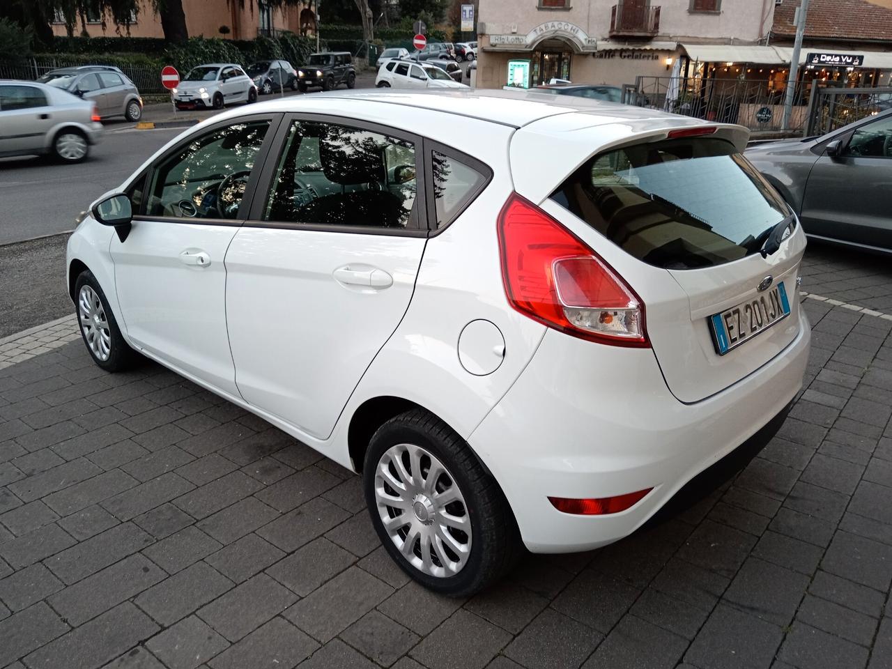 Ford Fiesta 1.4 5p. Bz.- GPL Titanium