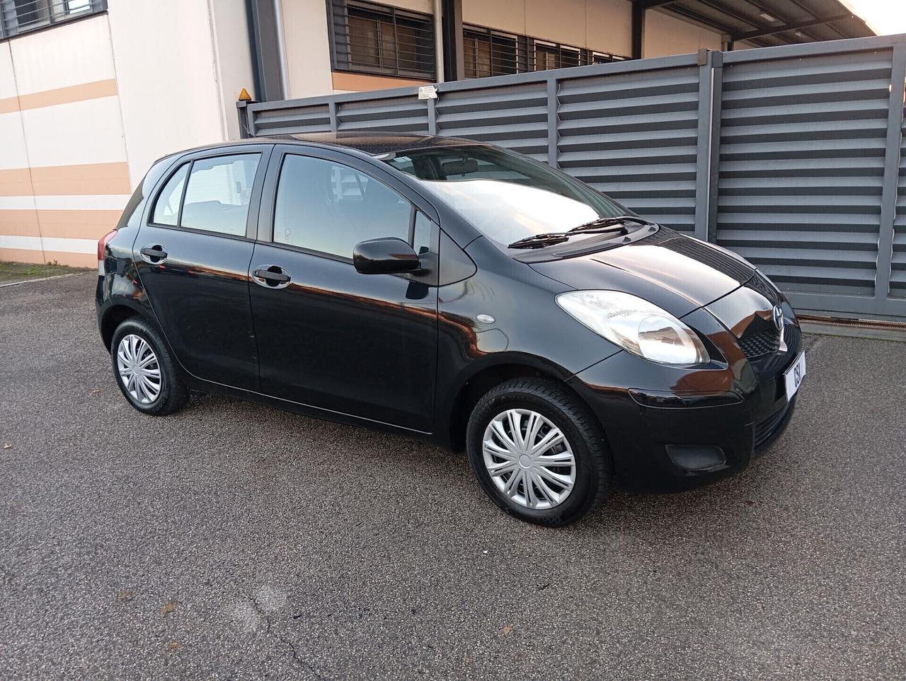Toyota Yaris 1.0 5P OK NEOPATENTATI E 115 /2010