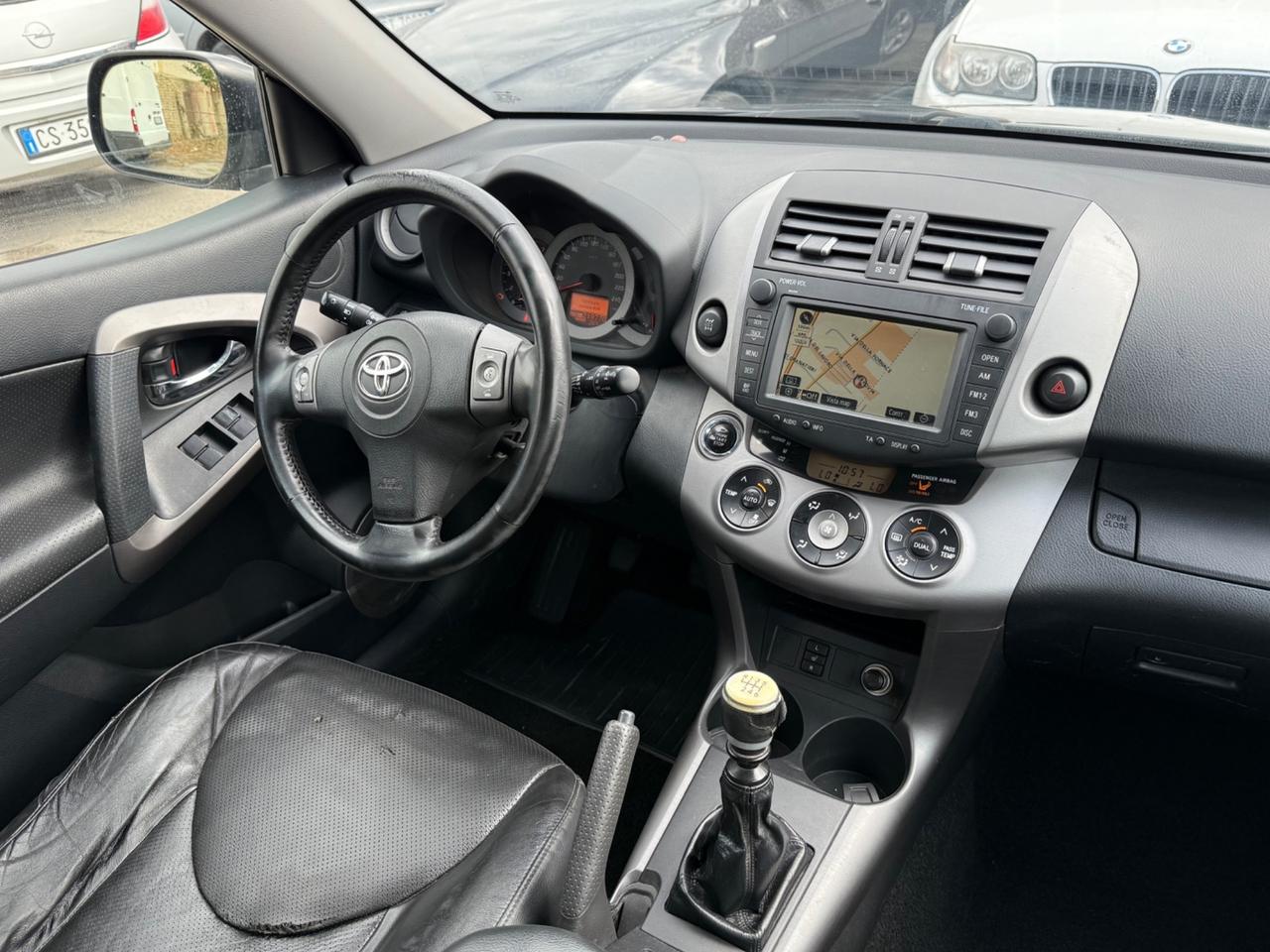 Toyota RAV4 2.2D-4D 177CV 4x4 Luxury FULL