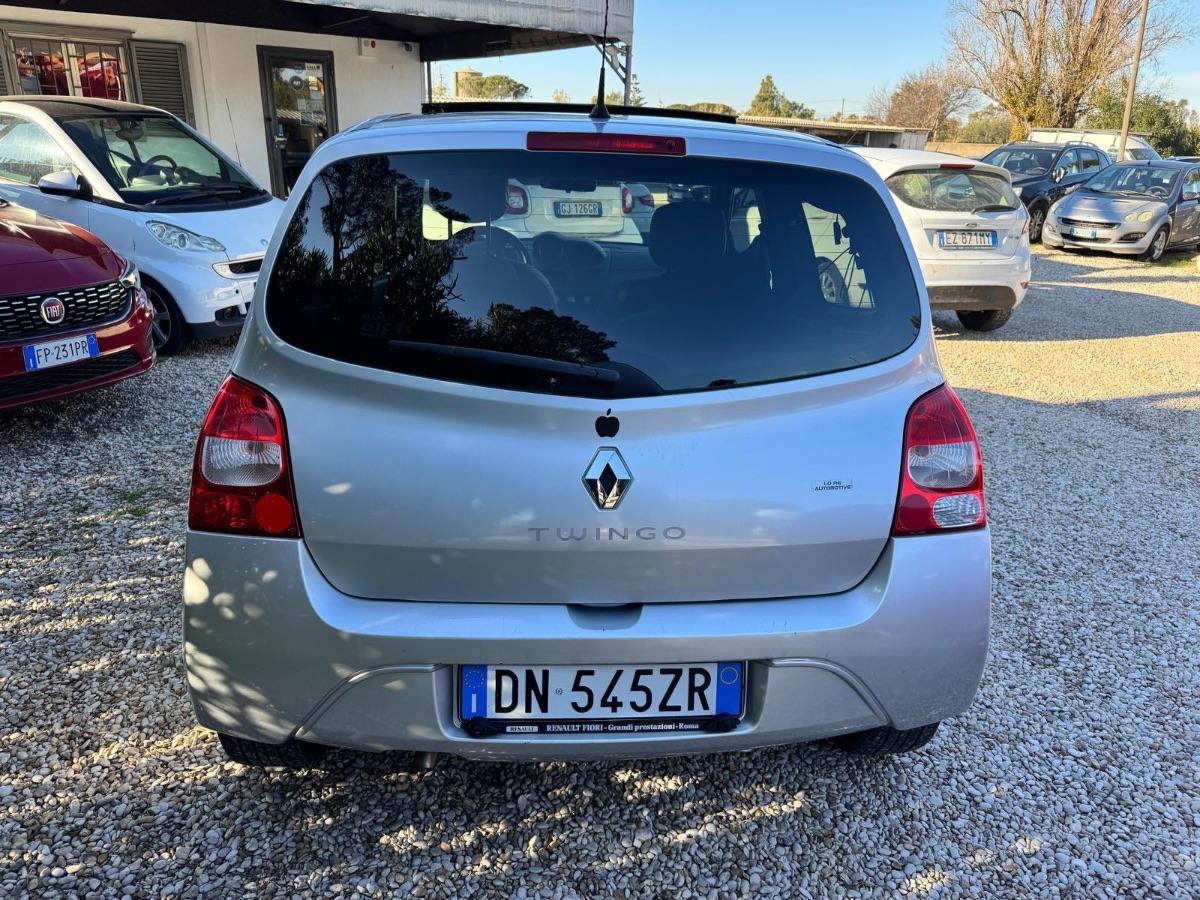 RENAULT - Twingo - 1.2 16V Quickshift Privilège