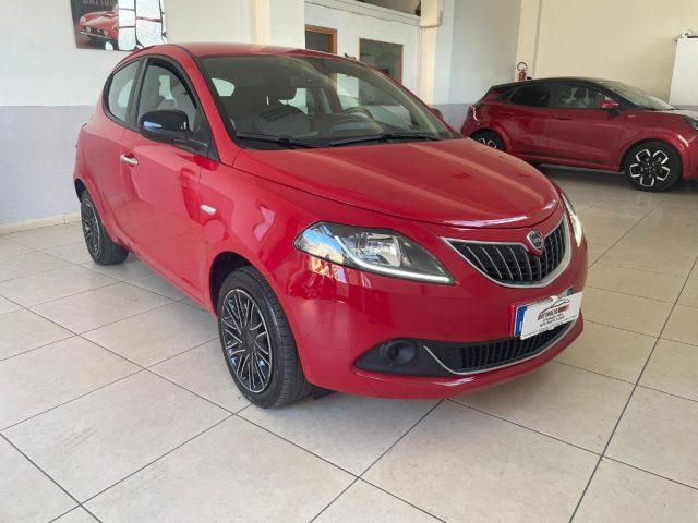 LANCIA Ypsilon 1.0 FireFly 5 porte S&S Hybrid Ecochic Silver