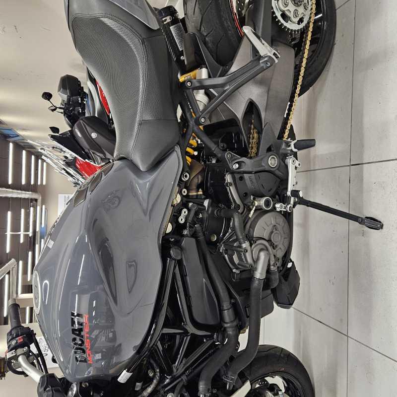 Ducati Monster 1200 S - 2017