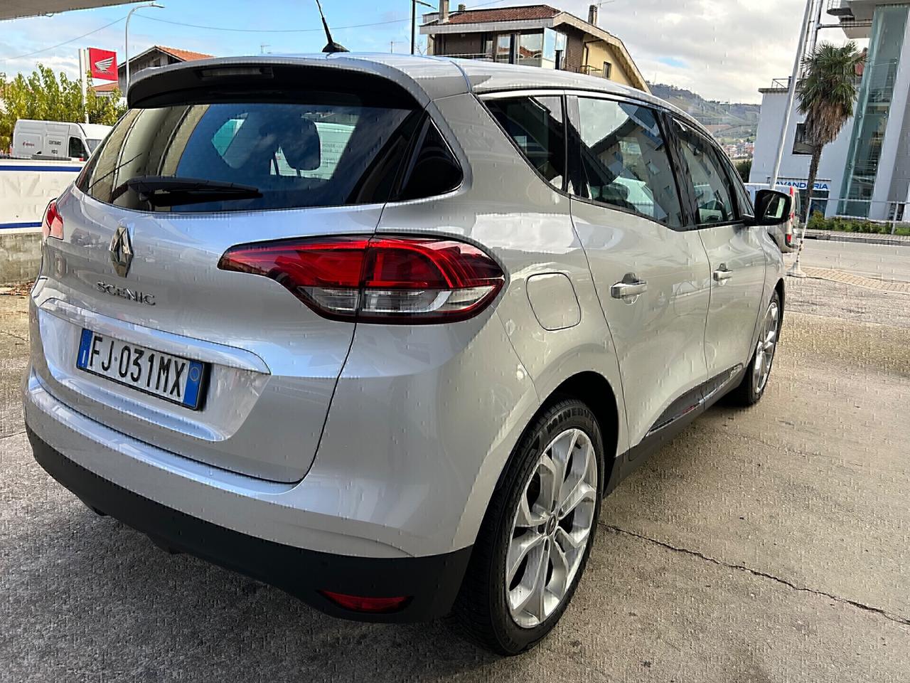 RENAULT SCENIC 1.5 DCI 110 CV FULL “COME NUOVA”!!!!!