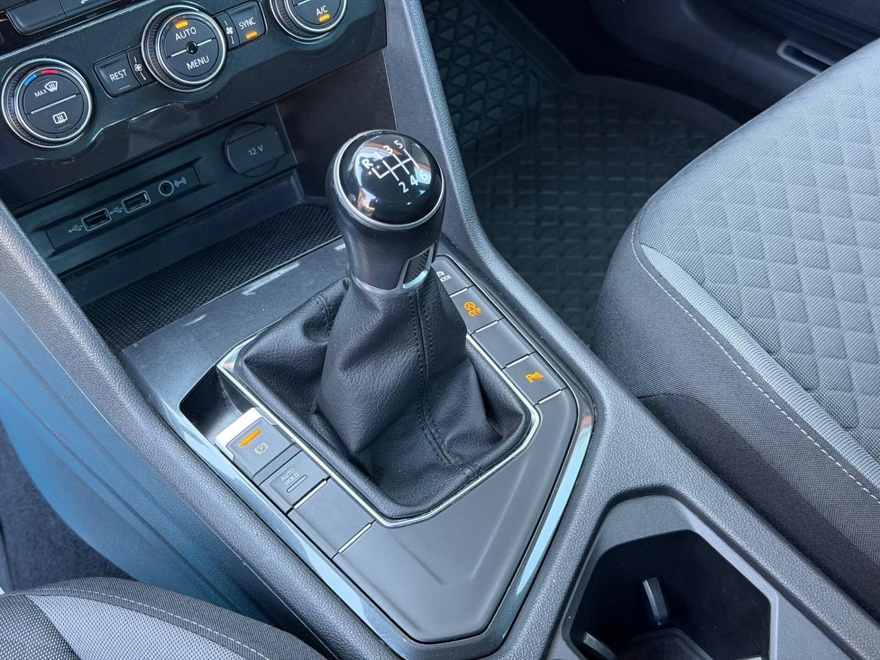 Volkswagen Tiguan 1.5 TSI 130CV R-LINE