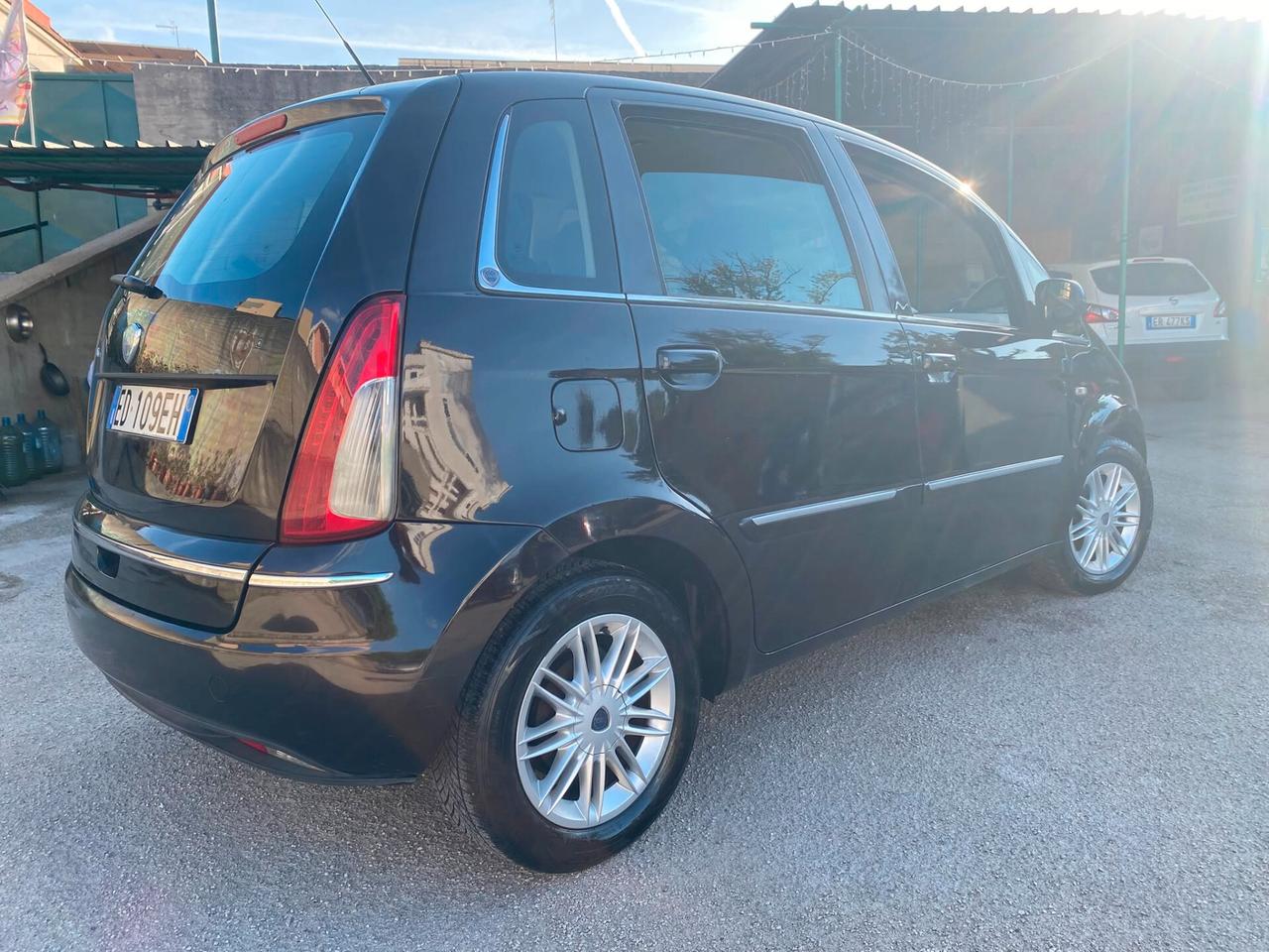 Lancia MUSA 1.3 Mjt restyling full opt 2011