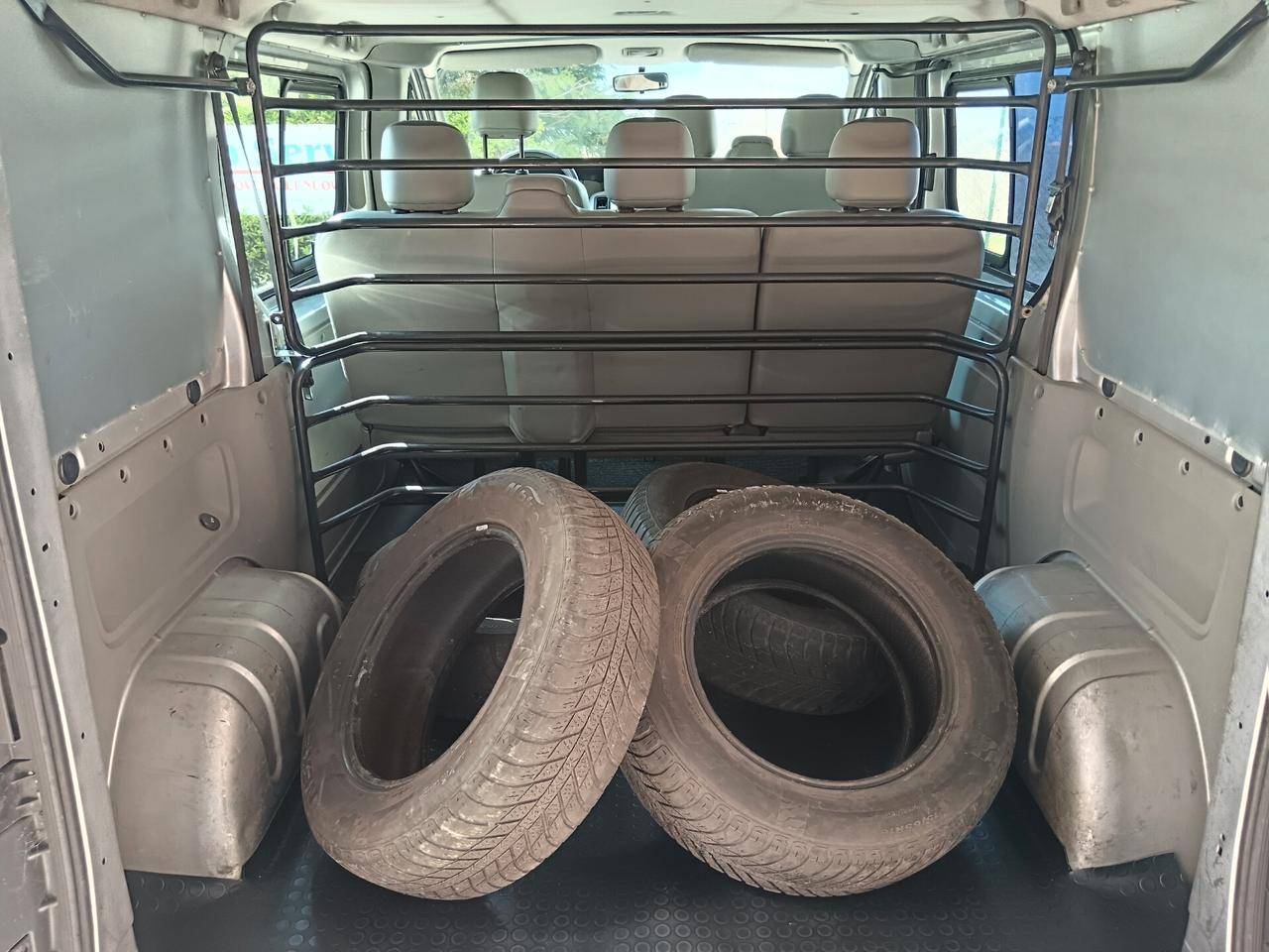 Renault Trafic 2.0 DCI 115CV AUTOCARRO 6 POSTI