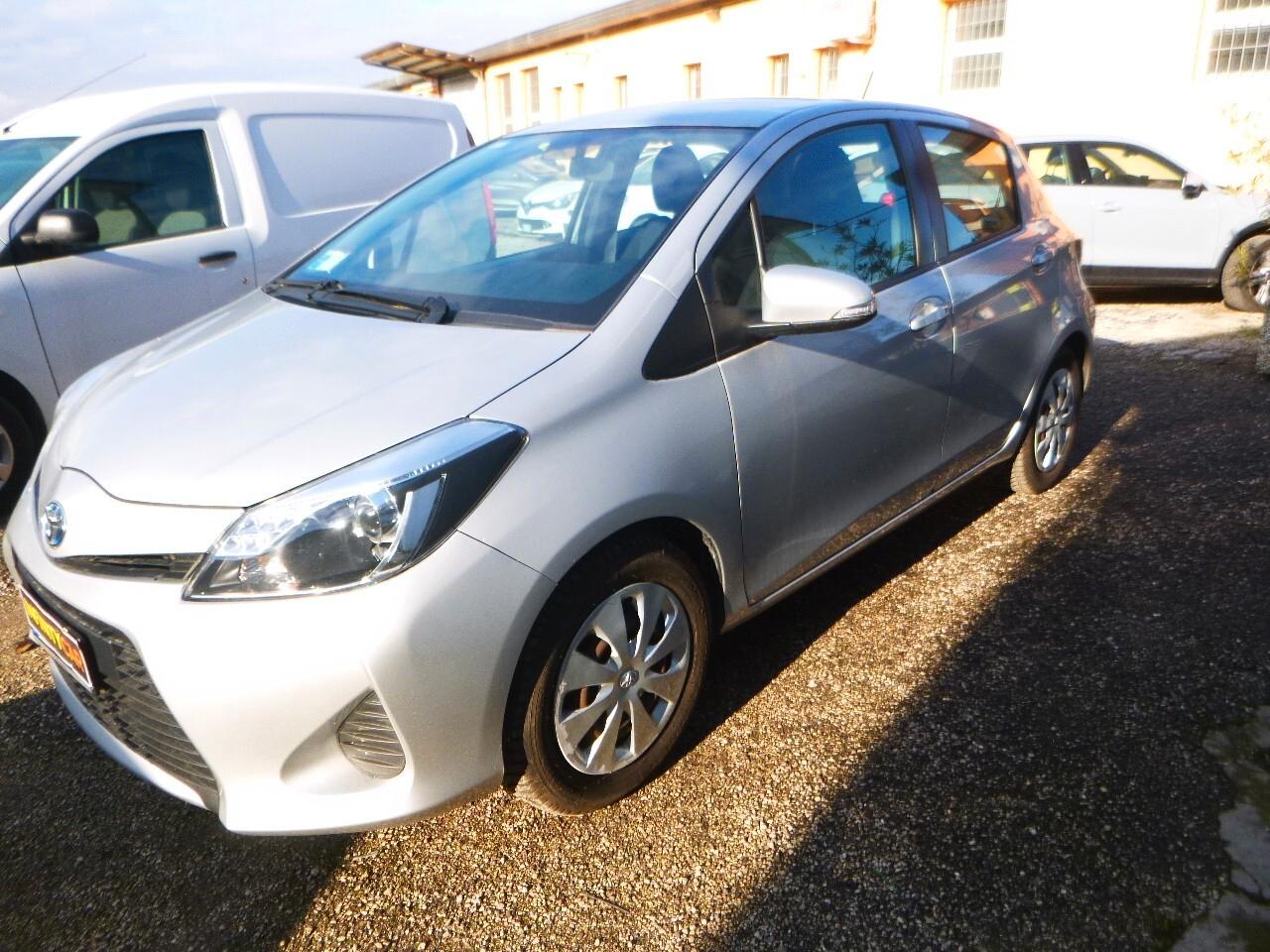 Toyota Yaris 1.5 Hybrid 5 porte Style NEOPATENTATI