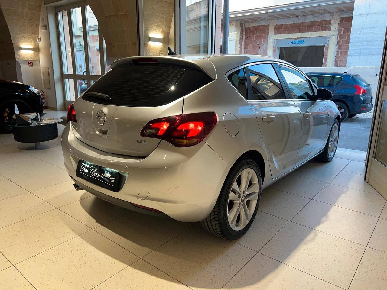 OPEL ASTRA COSMO 1.7 CDTI 125CV 92KW PELLE NAVI CRUISE ANNO 2013