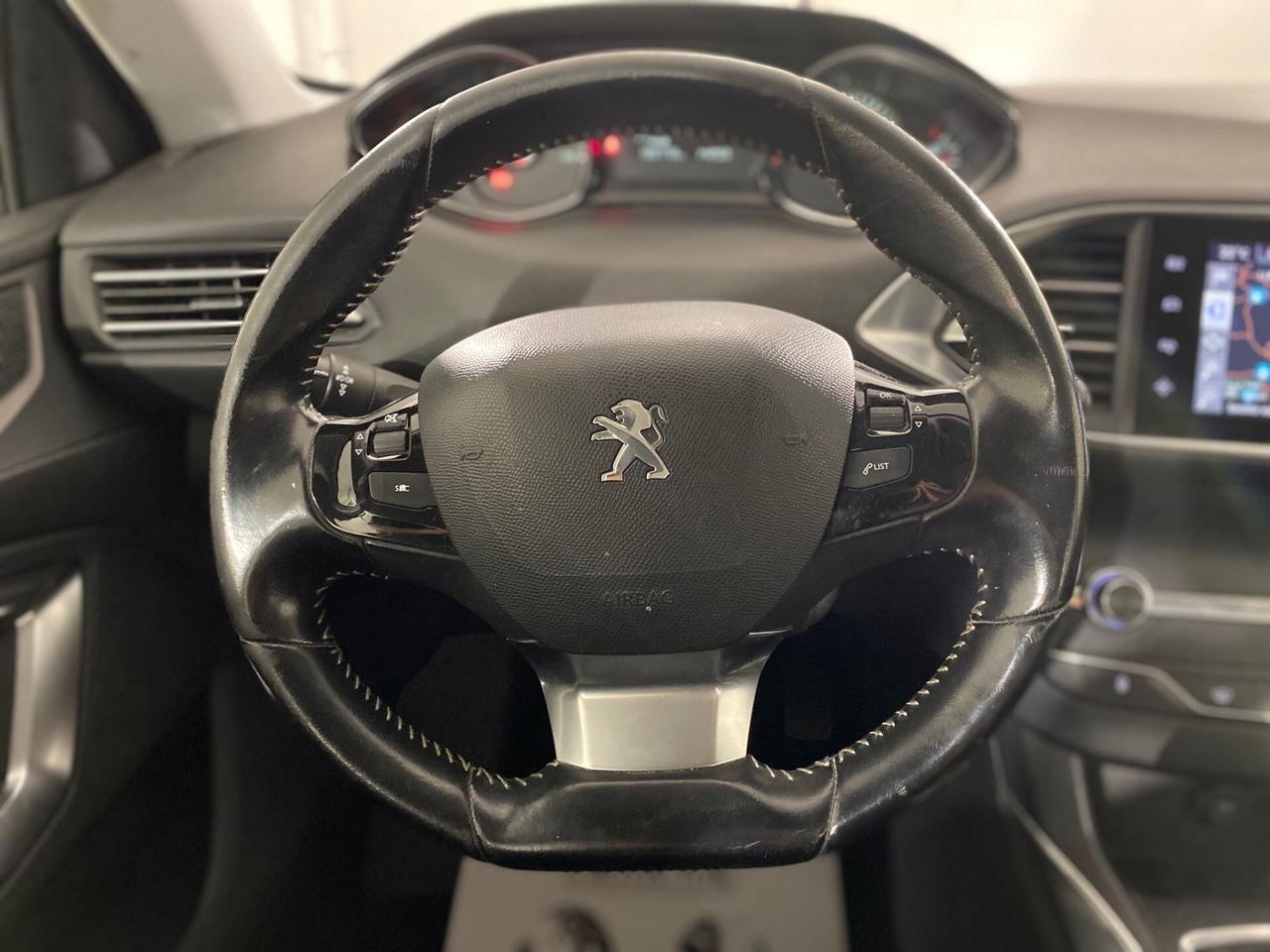 Peugeot 308 PureTech Turbo 130 *PER COMMERCIANTI *