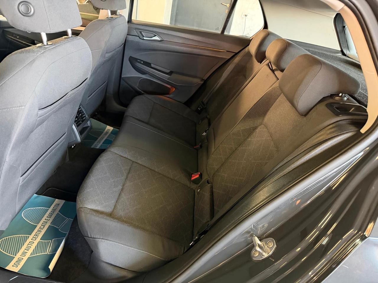 Volkswagen Golf IVA ESPOSTA Full-Led+Keyless+Cockpit