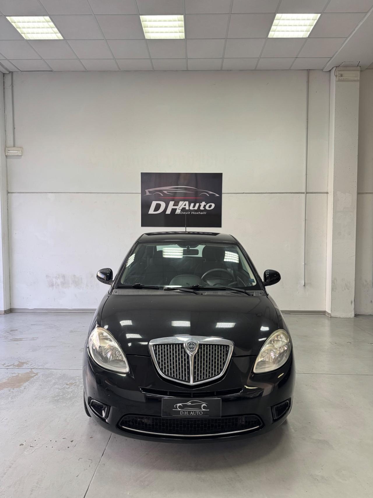 Lancia Ypsilon 1.2 69 CV 5 porte S&S Platinum