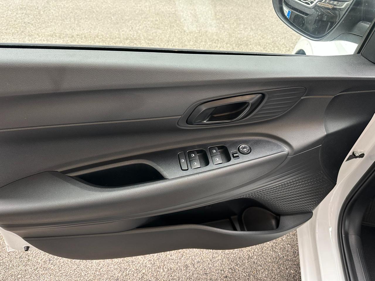 Hyundai i20 1.0 t-gdi Connectline 90cv dct