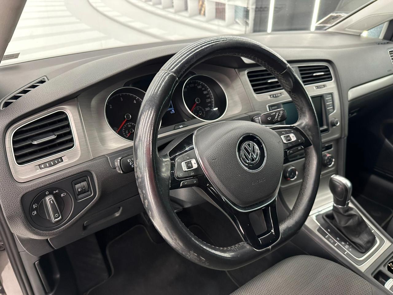 Volkswagen Golf 5p 1.6 110cv - AUTOMATICO-KM CERTIFICATI-PERMUTE