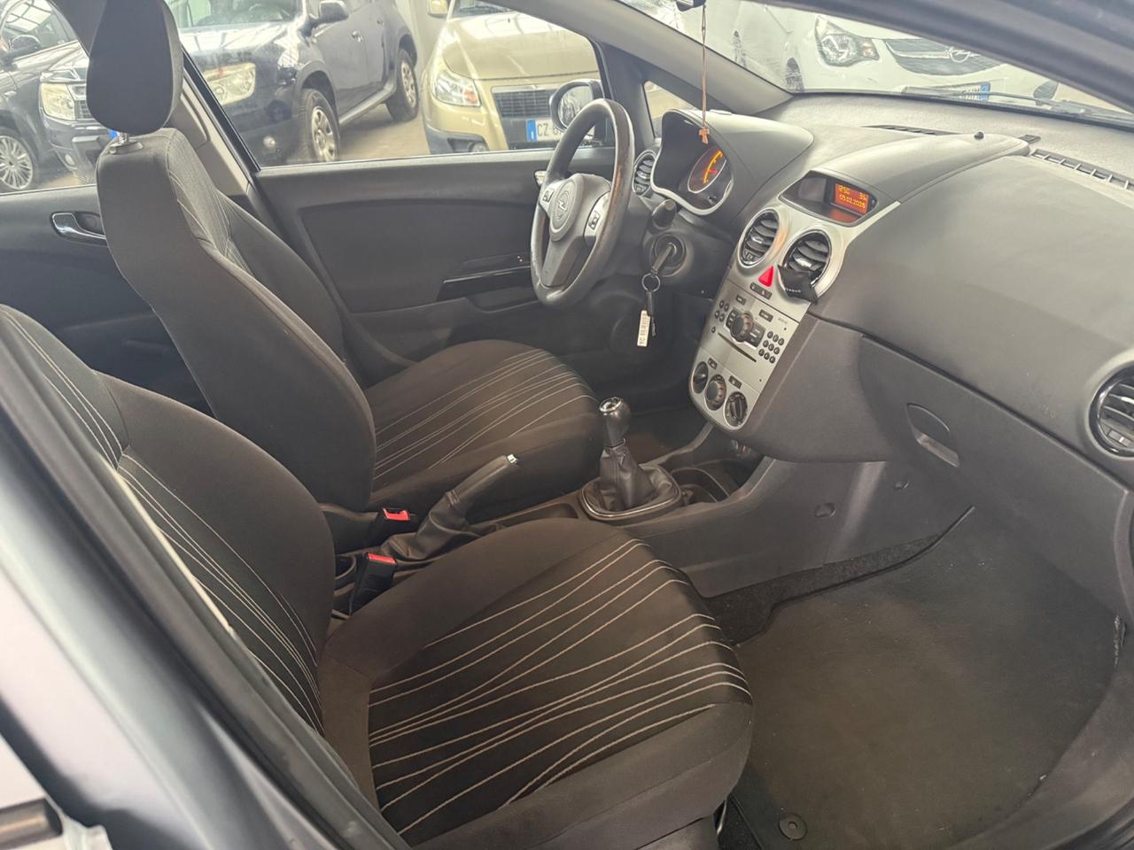 Opel Corsa 1.2 5 porte Elective