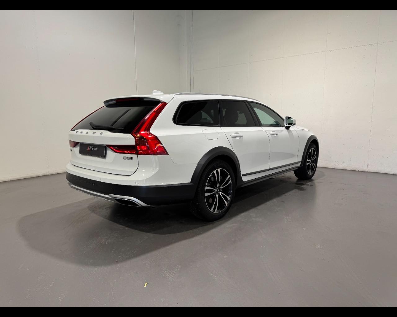 VOLVO V90 CROSS COUNTRY 2.0 D5 PRO GEARTRONIC