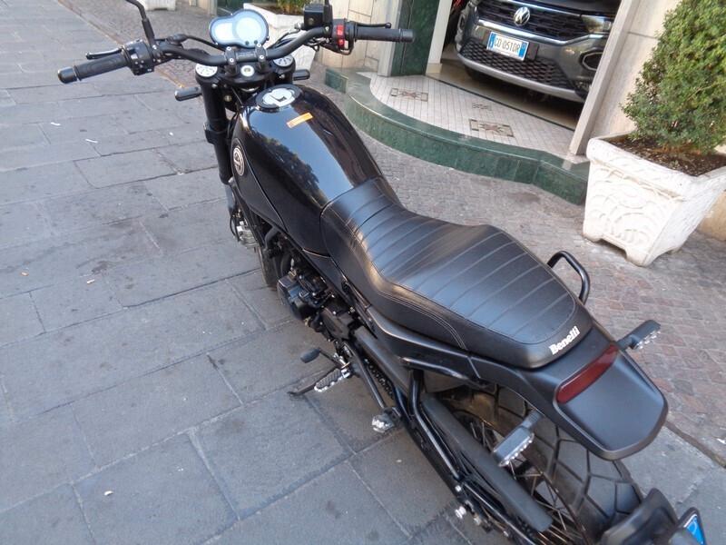 Benelli Leoncino 500 trail