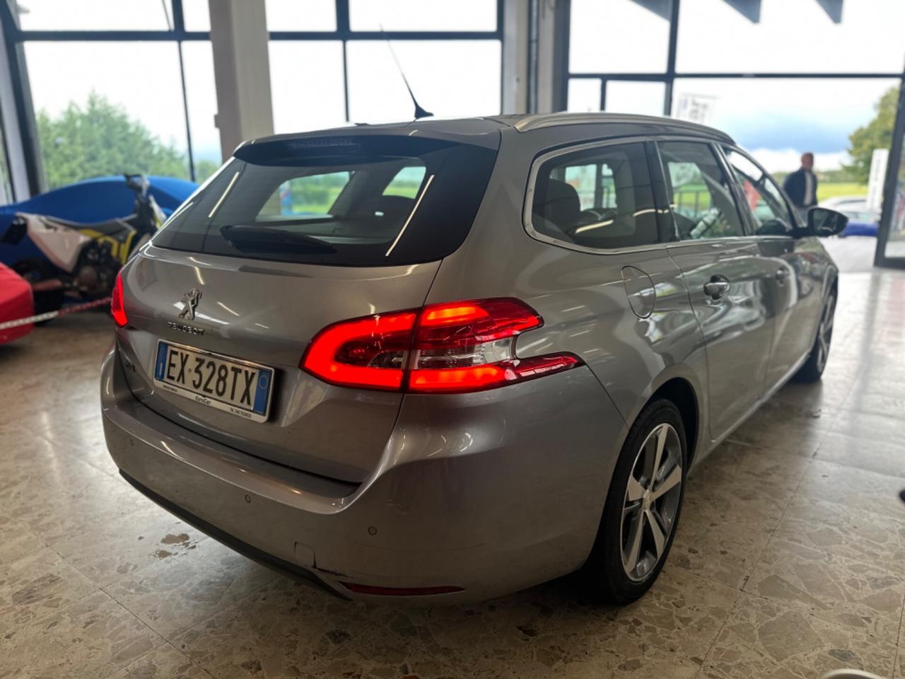 Peugeot 308 BlueHDi 120 SW Allure 02/2015 Euro 5B