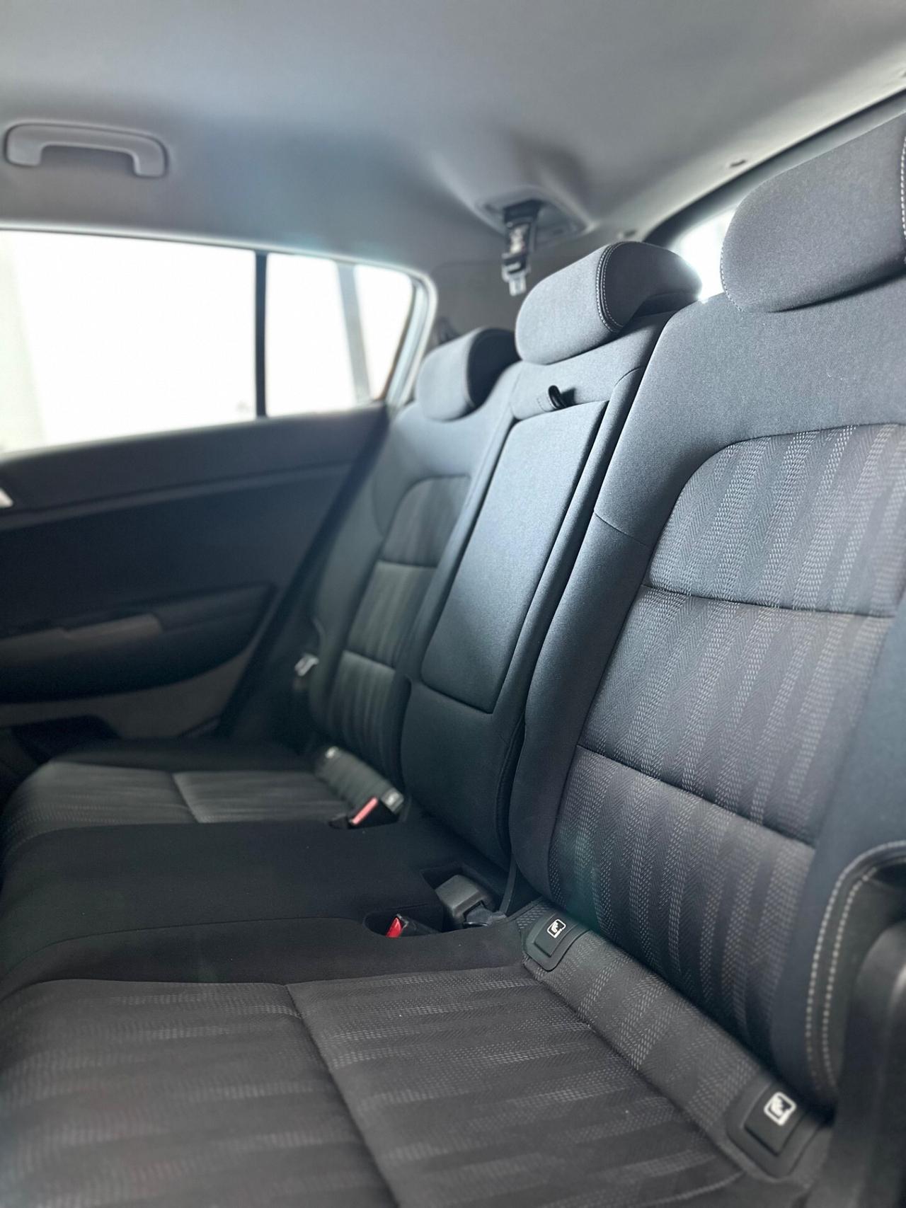 Kia Sportage 1.6 CRDI 136 CV 2WD Mild Hybrid Urban