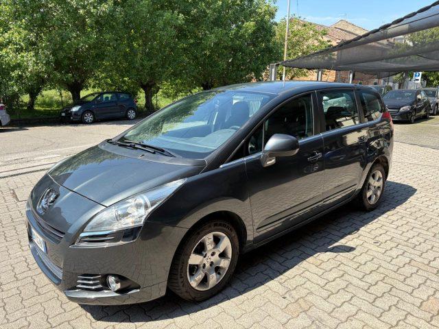 PEUGEOT 5008 1.6 HDi 112CV Business 7 POSTI OK NEOPATENTATO