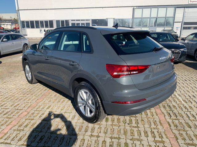 AUDI Q3 35 TDI quattro Business