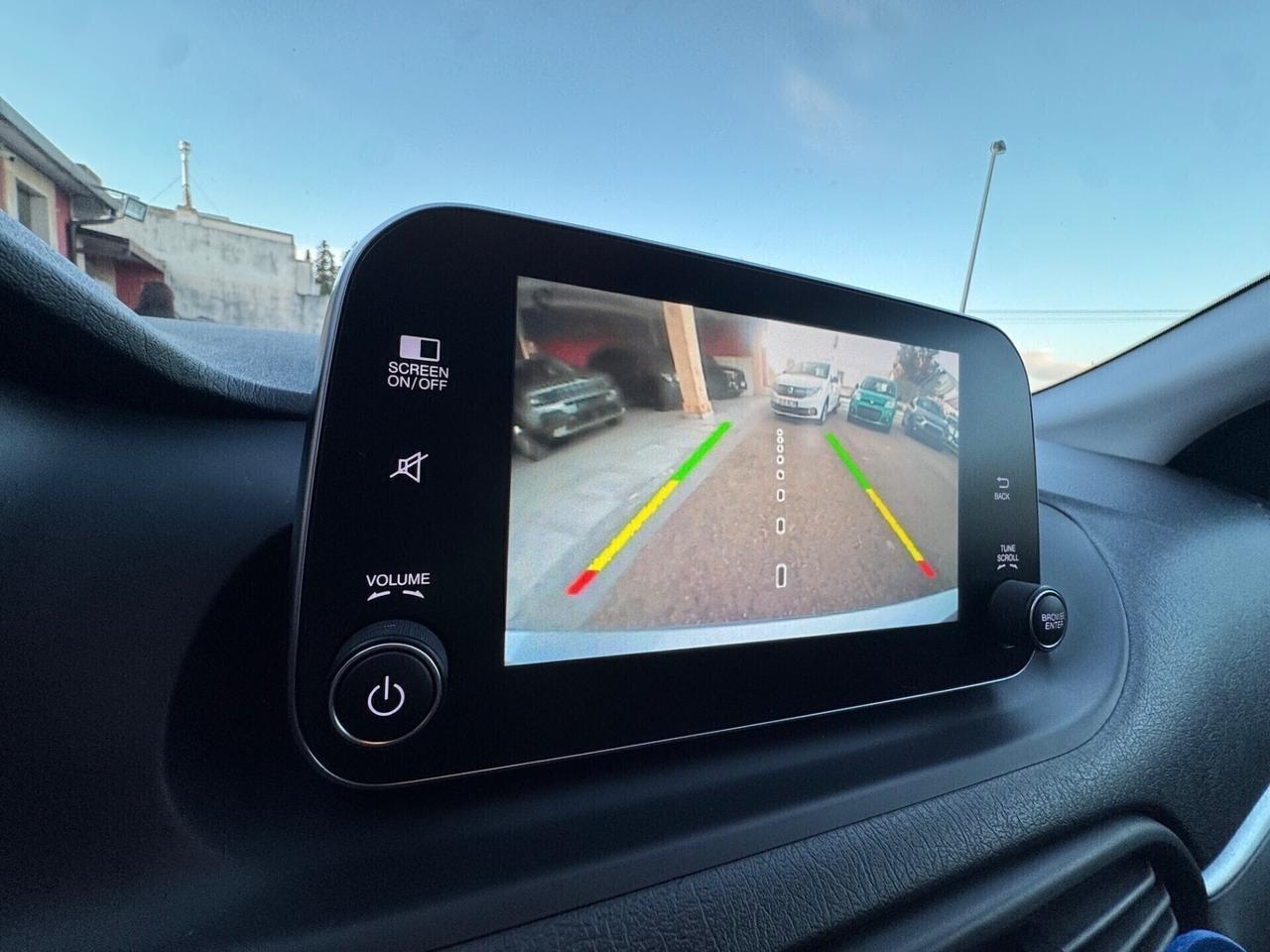 Fiat Tipo 1.6 Mjt SW Lounge Navi Retro Carplay