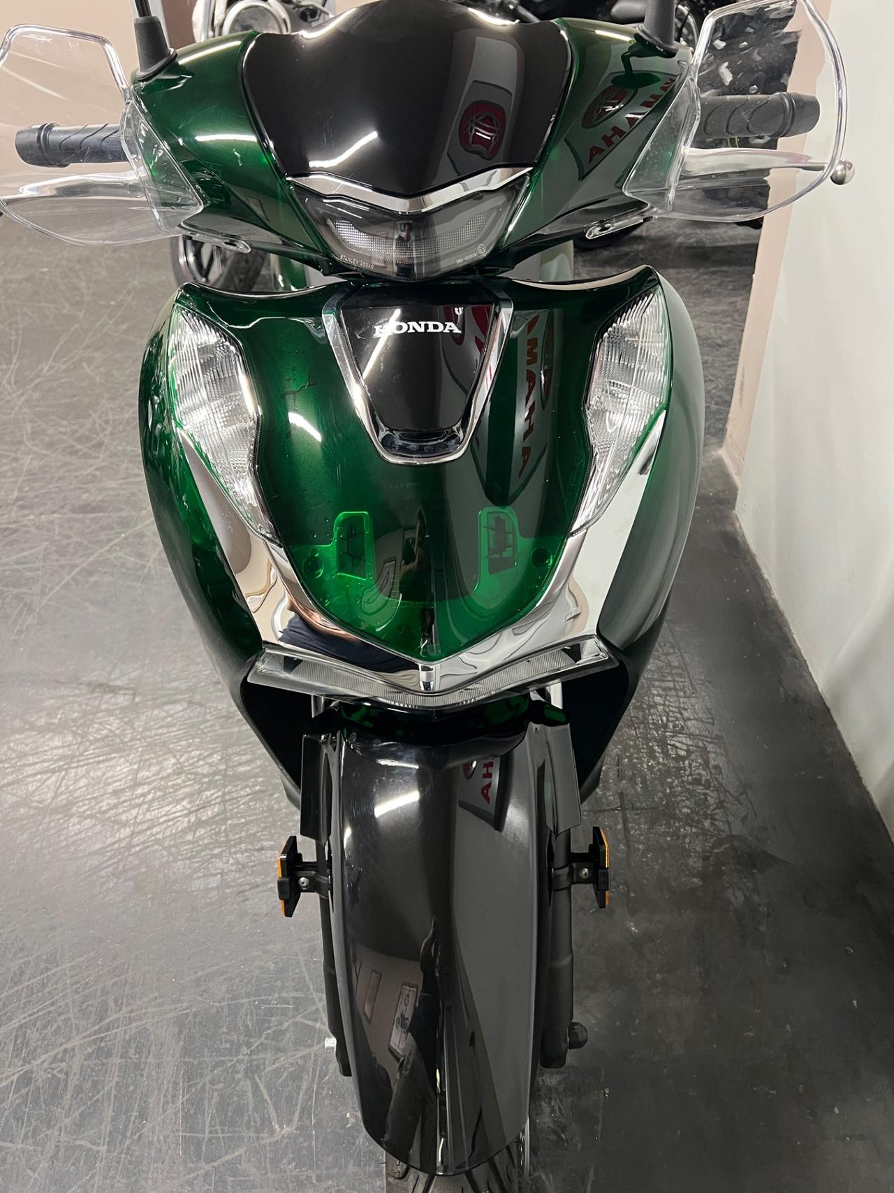 Honda SH 150 Vetro
