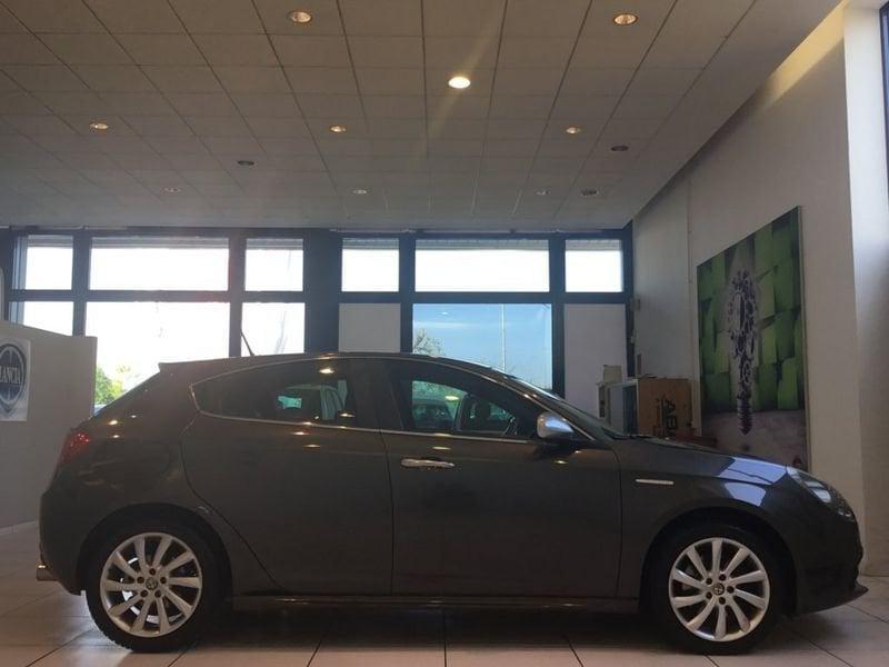 Alfa Romeo Giulietta Giulietta 1.4 t. m.air Distinctive 170cv
