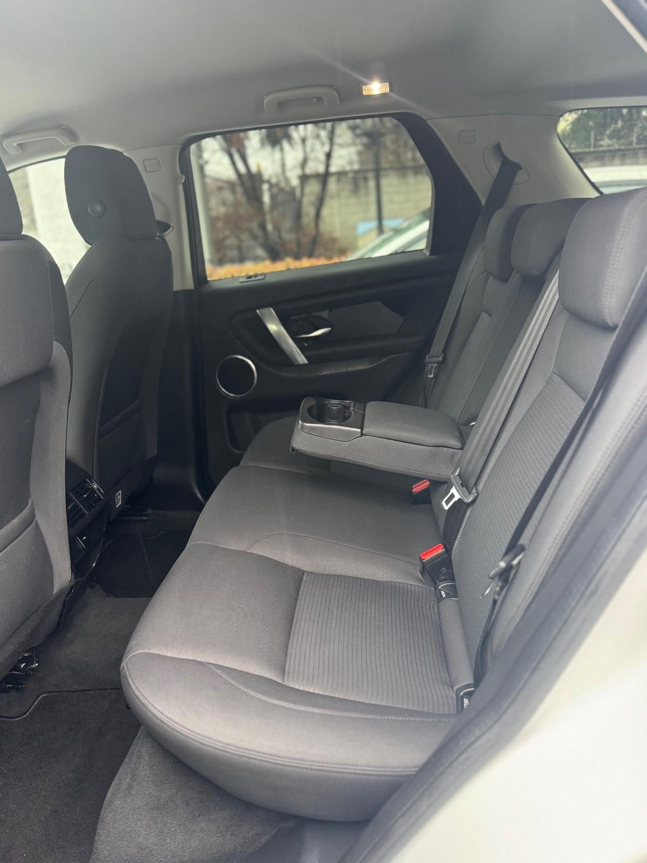 Land Rover Discovery Sport 2.0D I4-L.Flw 150 CV AWD Auto R-Dynamic SE