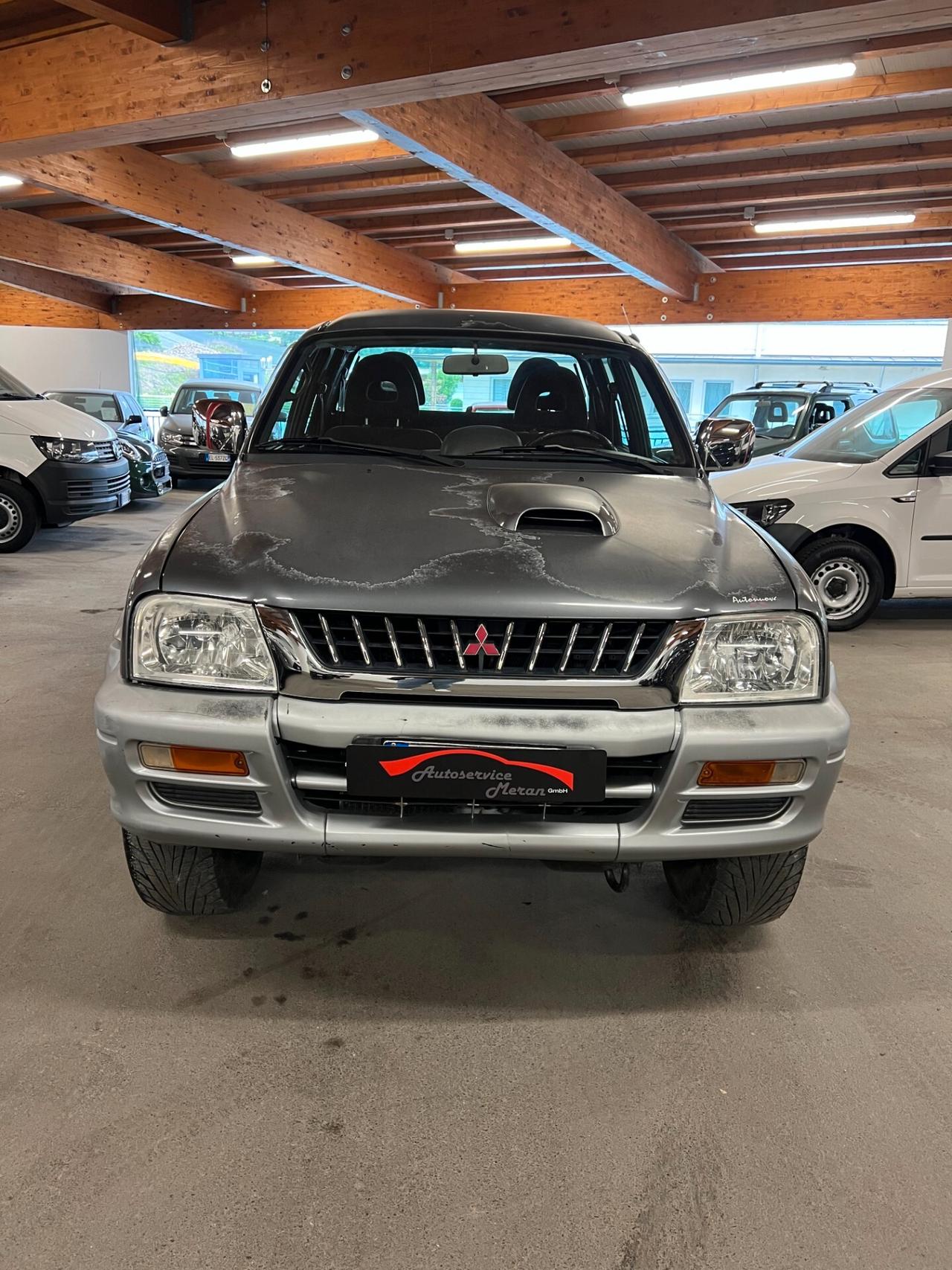 Mitsubishi L200 2.5 TDI 4x4 99PS/cv DC GLS Neopatentati