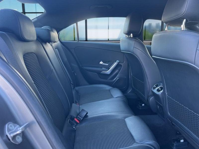Mercedes-Benz Classe A A 180 d Sedan Automatic Sport Tech Pack