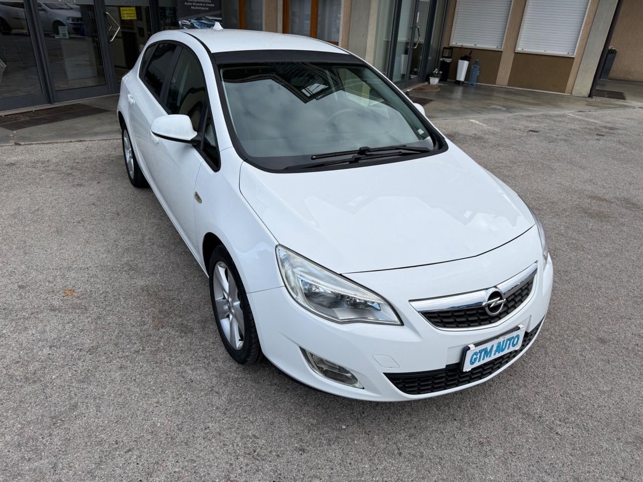 Opel Astra 1.4 100CV 5 porte Elective