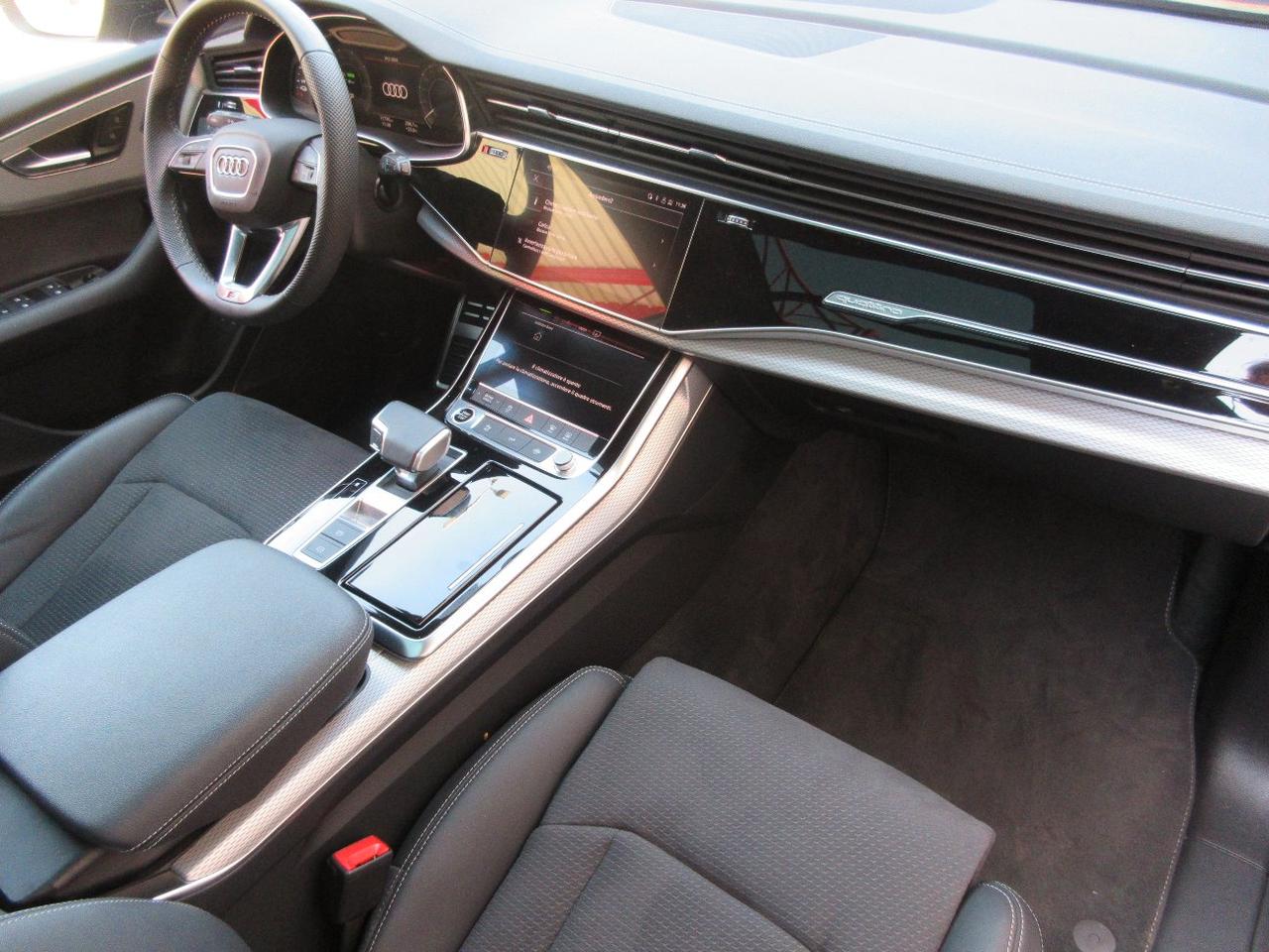 Audi Q8 3.0 tfsi e S line edition quattro 394cv tiptronic LEGGERE DESCRIZIONE