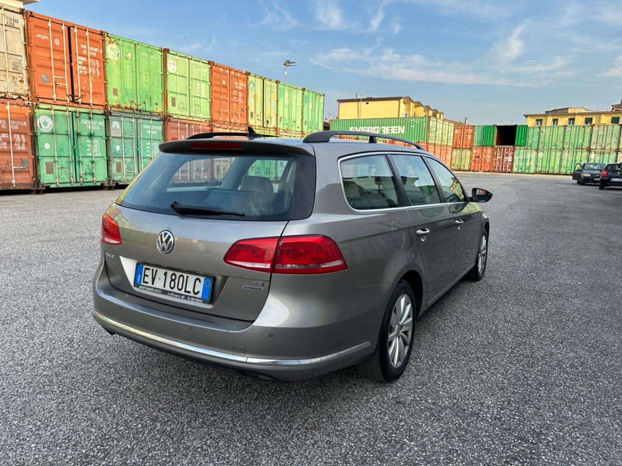 Volkswagen Passat 1.6 TDI DSG Comfortline BM.Tech. FULL