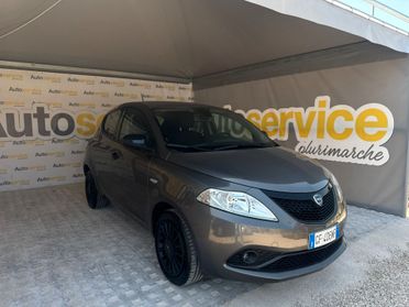 Lancia Ypsilon 1.0 FireFly Hybrid
