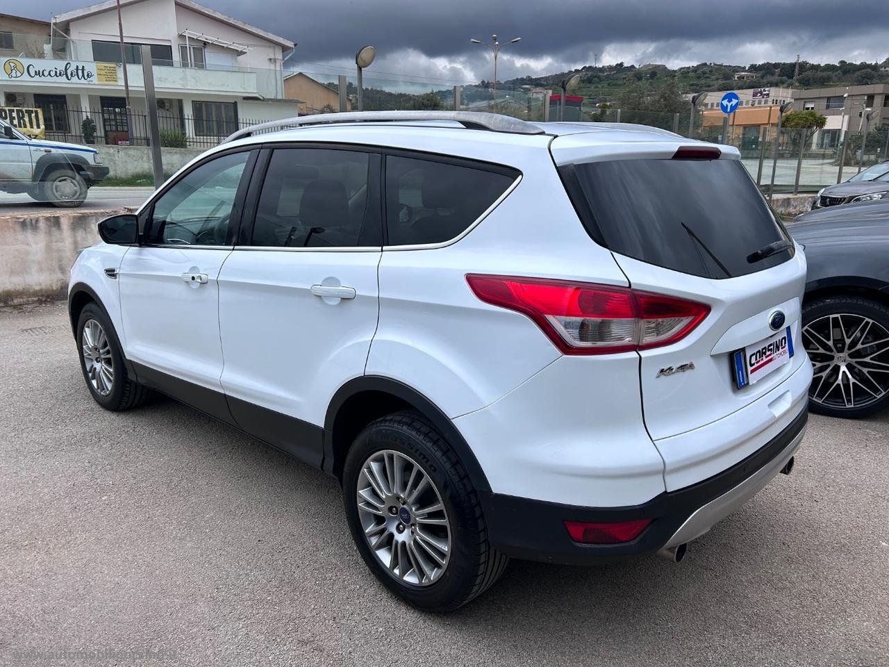 FORD Kuga 2.0 TDCI 140 CV 4WD Pow. Titanium