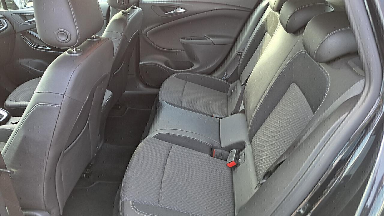 Opel Astra 1.6 CDTi 136CV Automatica Innovation.