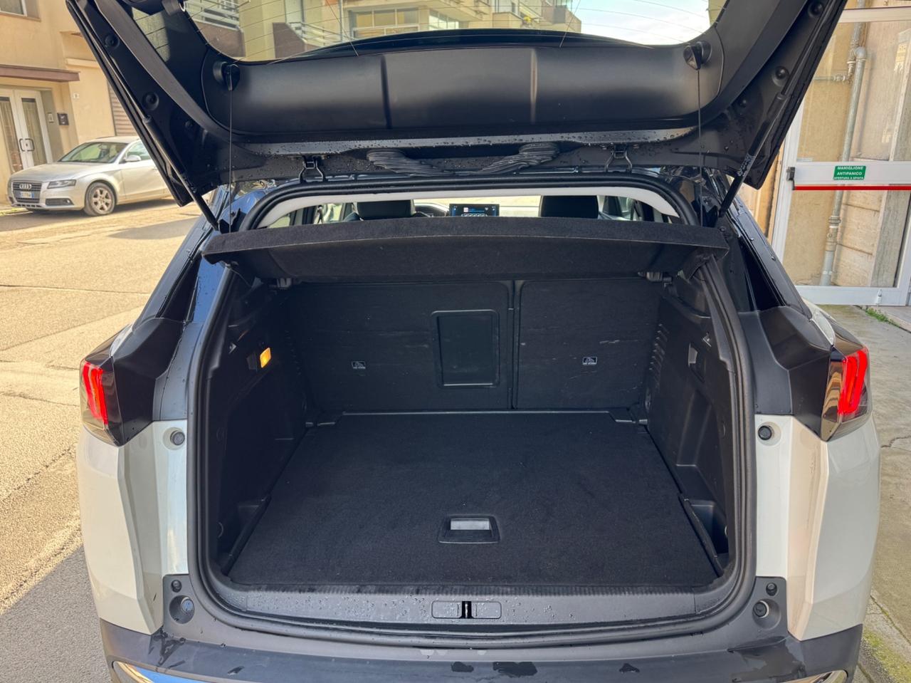 Peugeot 3008 BlueHDi 130 CV Allure Pack