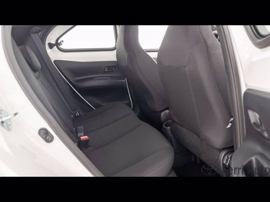 TOYOTA Aygo x 1.0 active 72cv del 2024