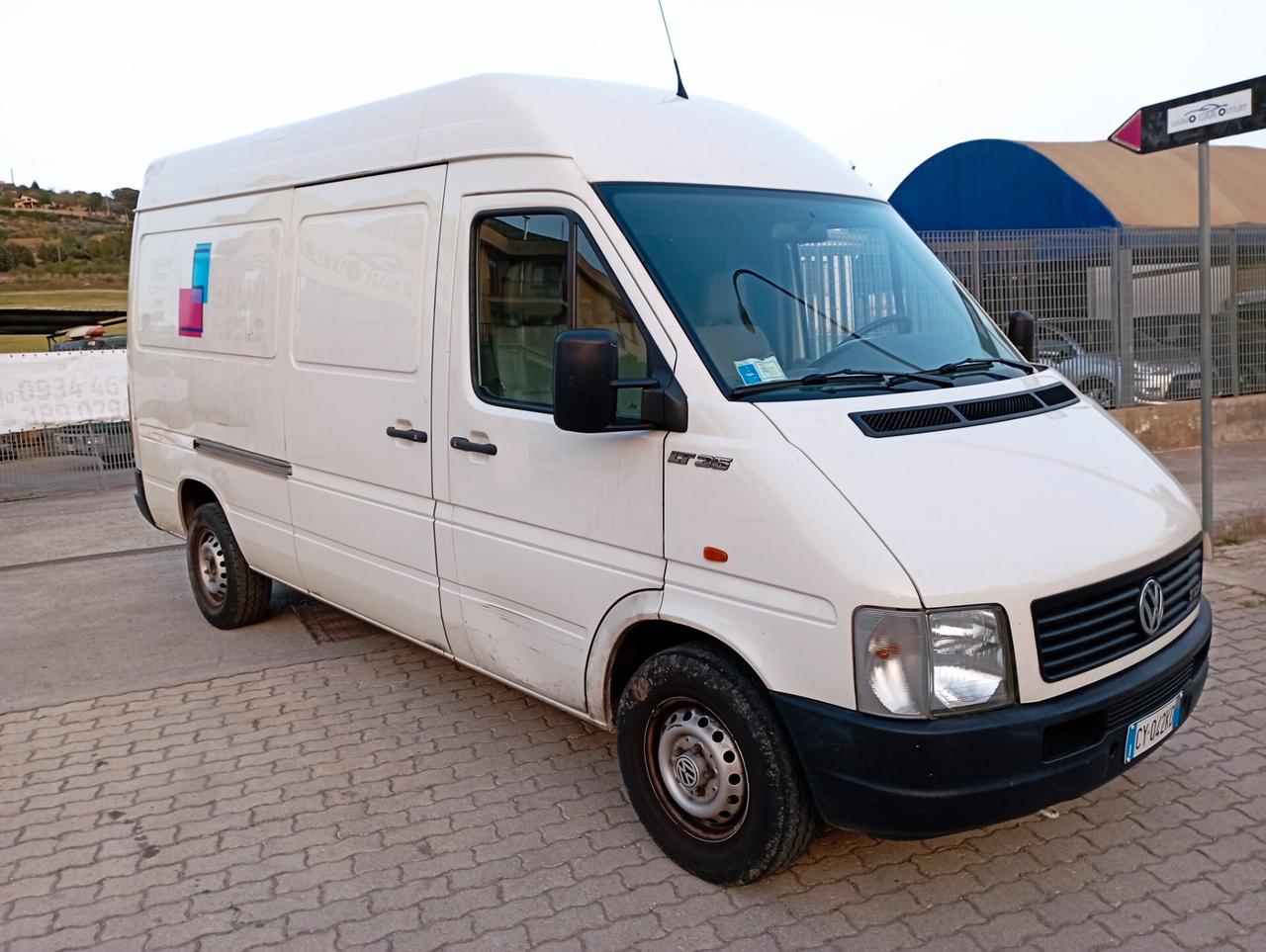 VOLKSWAGEN Crafter LT35 66000 KM