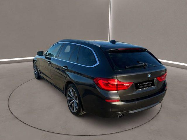 BMW 520 Serie 5(G30/31/F90) - d Touring Luxury