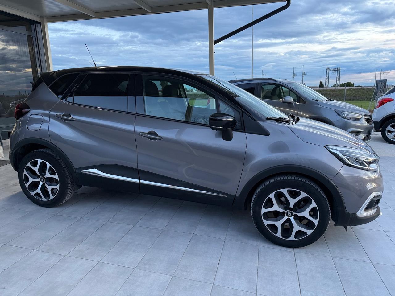 Renault Captur dCi 8V 90 CV EDC AUTOMATICA
