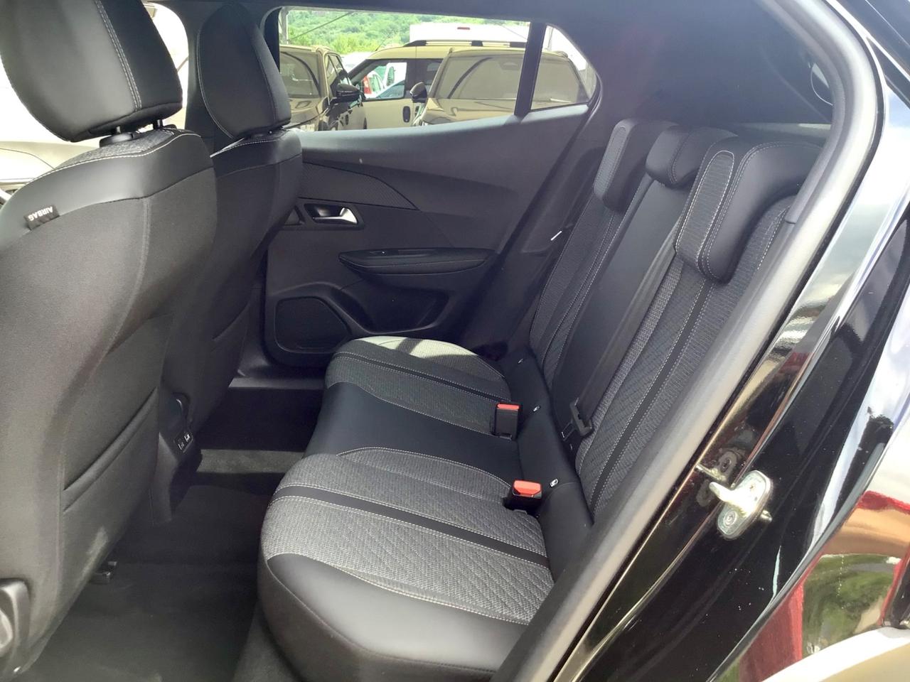 Peugeot 2008 PureTech 100 Cv Allure